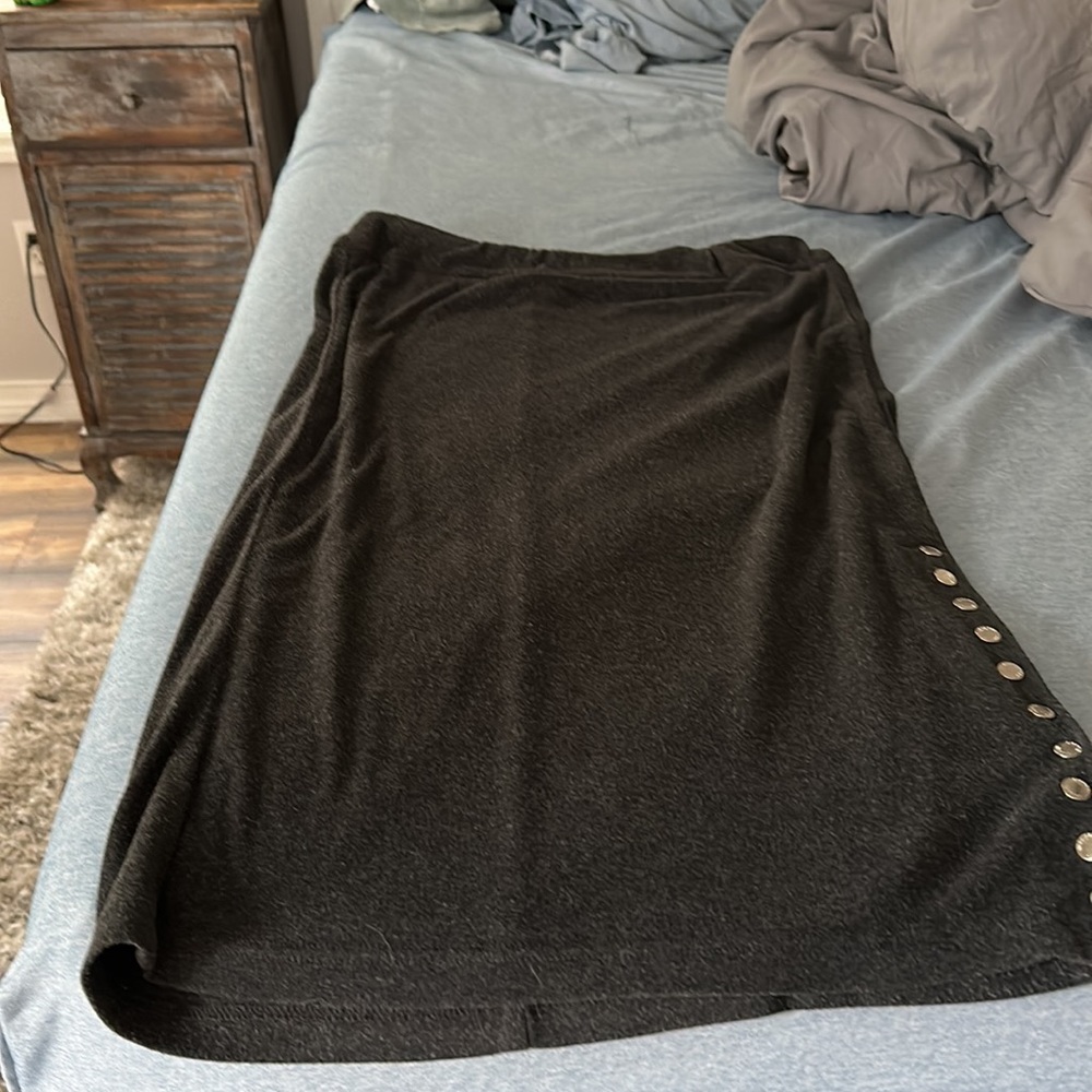 Joseph Ribkoff skirt. Size 10. - Picture 2 of 6